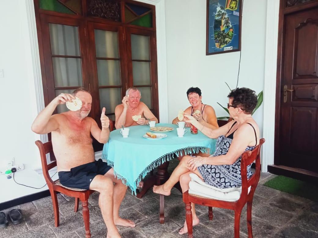 Mama Villa Hikkaduwa Esterno foto